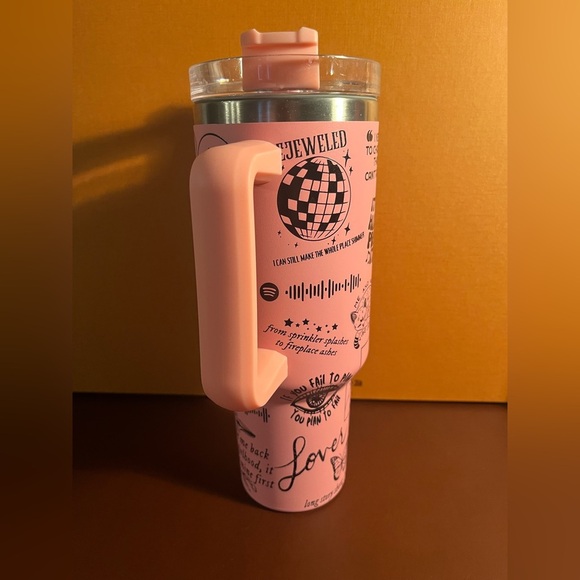 TAYLOR SWIFT ๐ pink Tumbler ๐ - Picture 5 of 6